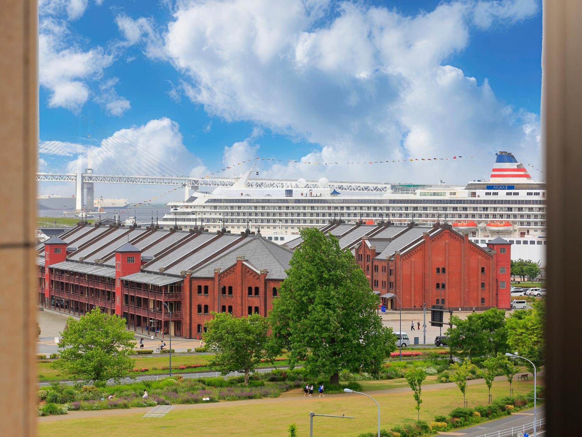 Отель Navios Yokohama Йокогама Экстерьер фото